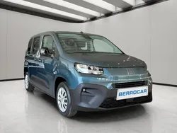 Azul Usado 2024 Fiat Doblò Monovolumen | 23.950 €