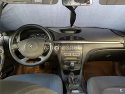 Beige Usado 2006 Renault Laguna II Expression Berlina | 2000 € (Precio justo)