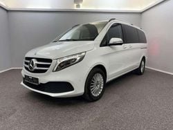 Blanco Usado 2022 Mercedes V220 Monovolumen | 49.990 € (Un poco caro)