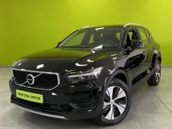 Negro Usado 2022 Volvo XC40 Momentum SUV | 31.800 € (Precio justo)