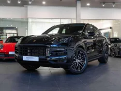 Negro Usado 2025 Porsche Cayenne SUV | 140.900 €