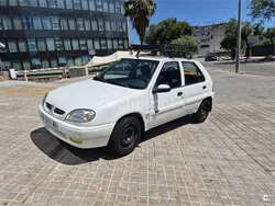 Blanco Usado 2000 Citroën Saxo Utilitario | 3900 € (Un poco caro)