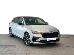 Gris / plata Usado 2024 Skoda Scala Utilitario | 25.600 € (Caro)