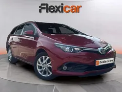 Rojo Usado 2017 Toyota Auris Active Familiar | 11.290 € (Buen precio)