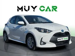 Blanco Usado 2020 Toyota Yaris Hybrid Business Edition Berlina | 17.390 € (Precio justo)