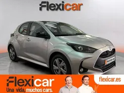 Gris Usado 2024 Toyota Yaris Hybrid Active | 21.990 € (Precio justo)