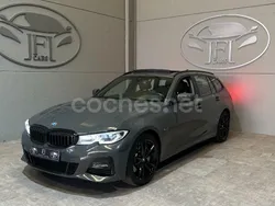 Gris / plata Usado 2022 BMW 330e Comfort Edition Familiar | 34.999 € (Un poco caro)