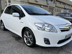 Blanco Usado 2012 Toyota Auris Hybrid Advance Berlina | 7799 € (Precio justo)