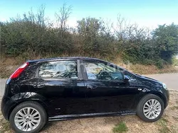 Negro Usado 2008 Fiat Grande Punto Utilitario | 3000 € (Precio justo)