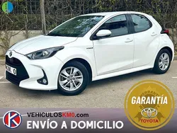 Blanco Usado 2022 Toyota Yaris Hybrid Business Edition Berlina | 15.200 € (Super precio)