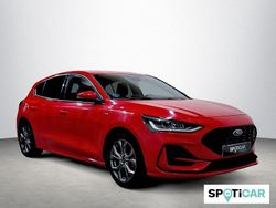 Rojo Usado 2022 Ford Focus ST-Line Berlina | 17.990 € (Precio justo)