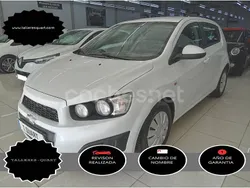 Blanco Usado 2013 Chevrolet Aveo LT Berlina | 8900 € (Un poco caro)