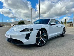 Blanco carrara metalizado Usado 2022 Porsche Taycan Sport Turismo Berlina | 95.700 € (Caro)