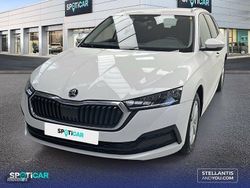 Blanco Usado 2022 Skoda Octavia Ambition Familiar | 19.400 € (Caro)