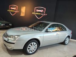 Gris / plata Usado 2005 Ford Mondeo Ambiente Berlina | 3500 € (Precio justo)