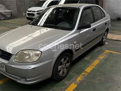 Gris / plata Usado 2003 Hyundai Accent GLS Berlina | 1800 €