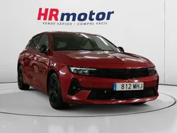 Rojo Usado 2023 Opel Astra GS Line Berlina | 18.940 € (Precio justo)