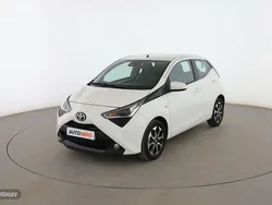 Blanco Usado 2021 Toyota Aygo X-wave Utilitario | 13.199 € (Precio justo)