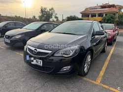 Negro Usado 2012 Opel Astra Excellence Berlina | 11.000 €
