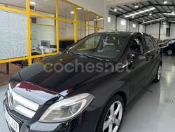 Negro Usado 2014 Mercedes B180 Monovolumen | 7499 € (Precio justo)