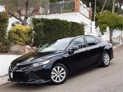 Negro Usado 2019 Toyota Camry Business Edition Berlina | 21.000 € (Precio justo)
