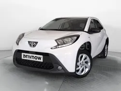 Blanco Usado 2023 Toyota Aygo Play Utilitario | 15.400 € (Un poco caro)