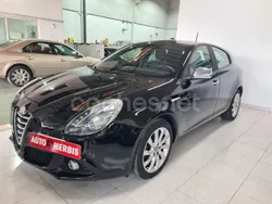 Negro Usado 2016 Alfa Romeo Giulietta Distinctive Utilitario | 8999 € (Precio justo)