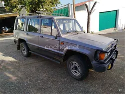 Gris / plata Usado 2000 Isuzu Trooper SUV | 3500 €