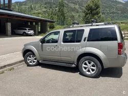 Beige Usado 2007 Nissan Pathfinder SUV | 9800 € (Un poco caro)