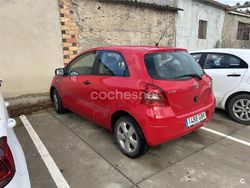 Rojo Usado 2008 Toyota Yaris Berlina | 4500 € (Precio justo)