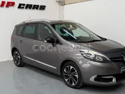 Marrón Usado 2014 Renault Grand Scénic III Bose Edition Monovolumen | 8490 € (Precio justo)
