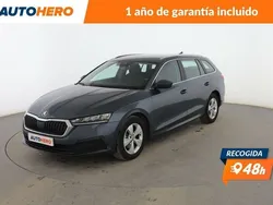 Negro Usado 2021 Skoda Octavia Ambition Familiar | 17.299 € (Precio justo)