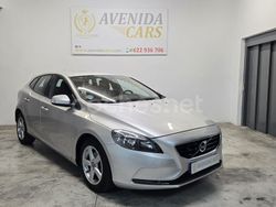 Gris / plata Usado 2016 Volvo V40 Kinetic Familiar | 12.500 € (Precio justo)