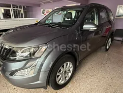 Gris / plata Usado 2019 Mahindra XUV500 SUV | 10.500 €