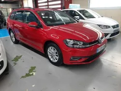 Rojo Usado 2019 VW Golf VII Advance Utilitario | 13.990 € (Buen precio)