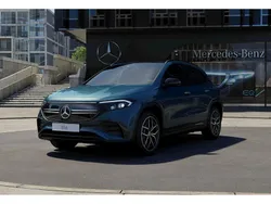 Denim blue metallic paint Usado 2021 Mercedes EQA250 AMG line SUV | 34.900 € (Precio justo)