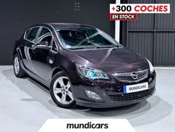 Marrón Usado 2012 Opel Astra Sportive Berlina | 8790 € (Precio justo)