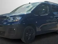 Azul Nuevo 2025 Fiat e-Doblò Monovolumen | 34.299 € (Un poco caro)