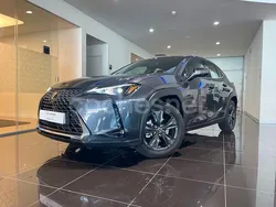 Gris / plata Usado 2025 Lexus UX SUV | 36.200 €