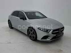 Gris / plata Usado 2022 Mercedes A200 Berlina | 28.990 € (Precio justo)