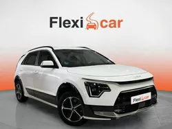 Blanco Usado 2024 Kia Niro SUV | 22.090 € (Buen precio)