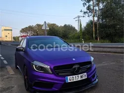 Violeta / lila Usado 2015 Mercedes A45 AMG AMG Berlina | 31.000 € (Un poco caro)