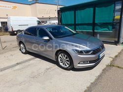 Plateado Usado 2019 VW Passat Advance Berlina | 17.490 € (Precio justo)