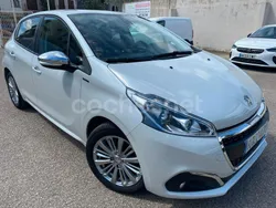 Gris / plata Usado 2019 Peugeot 208 Signature Sky Utilitario | 11.800 € (Caro)
