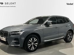 Gris / plata Usado 2024 Volvo XC60 Core SUV | 45.900 € (Precio justo)