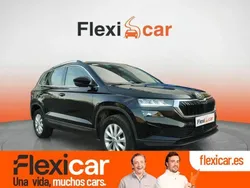 Negro Usado 2023 Skoda Karoq Selection SUV | 22.480 € (Precio justo)