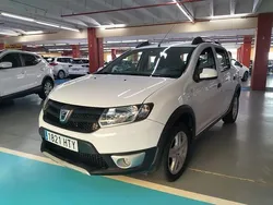Blanco Usado 2014 Dacia Sandero Stepway Utilitario | 6990 € (Precio justo)