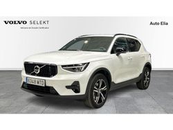 Blanco Usado 2024 Volvo XC40 Plus SUV | 37.500 € (Un poco caro)