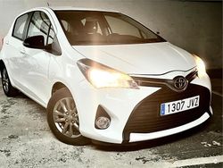 Blanco Usado 2016 Toyota Yaris City Berlina | 7100 € (Buen precio)