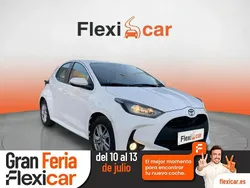 Blanco Usado 2024 Toyota Yaris Edition Berlina | 21.290 € (Un poco caro)